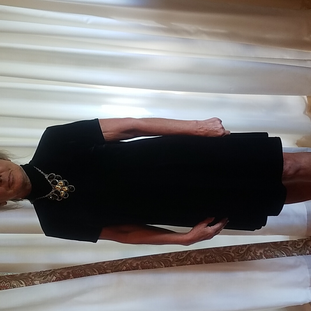 Black velveteen size 6 dress